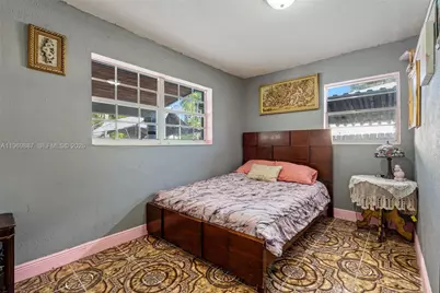 330 NW 13th St, Homestead, FL 33030 - Photo 13