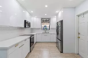 330 NW 13th St, Homestead, FL 33030 - Photo 5