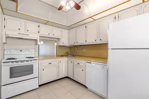 5851 NW 62nd Ave, Tamarac, FL 33319 - Photo 11