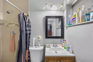 300 NW 39th St, Deerfield Beach, FL 33064 - Photo 11