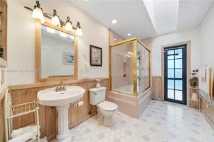 17242 SW 88th Ave, Palmetto Bay, FL 33157 - Photo 9