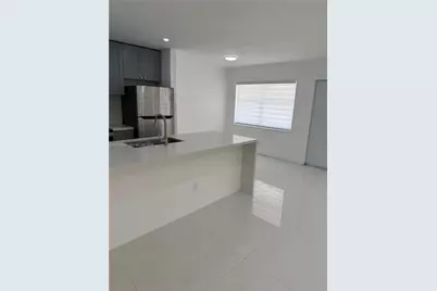 2191 NE 167th St #4, North Miami Beach, FL 33162 - Photo 7