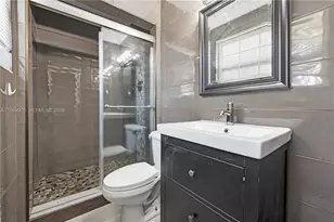 215 Entrada Dr, Hollywood, FL 33021 - Photo 9