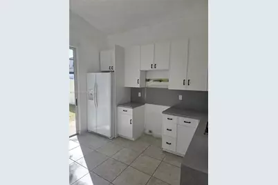3930 NE 12th Dr, Homestead, FL 33033 - Photo 13
