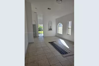 3930 NE 12th Dr, Homestead, FL 33033 - Photo 11