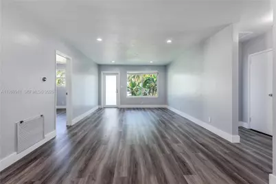 326 SE 3rd Ter, Dania Beach, FL 33004 - Photo 5