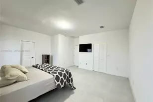 13627 SW 157th Ct, Miami, FL 33196 - Photo 13