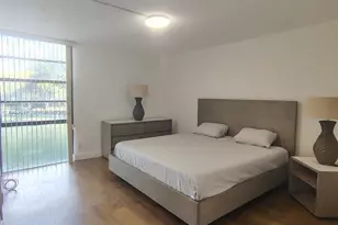 20400 W Country Club Dr, Aventura, FL 33180 - Photo 31