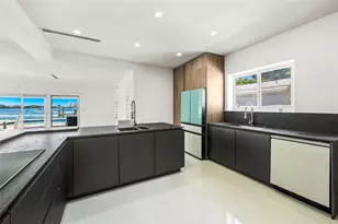 1101 S Shore Dr, Miami Beach, FL 33141 - Photo 25