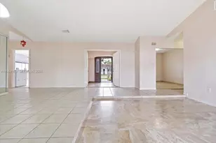 15431 SW 171st St, Miami, FL 33187 - Photo 5