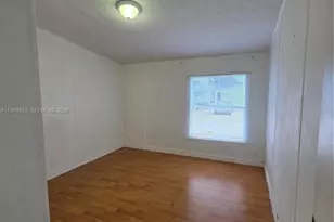 19800 SW 180th Ave, Miami, FL 33187 - Photo 7