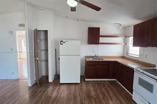 19800 SW 180th Ave, Miami, FL 33187 - Photo 27