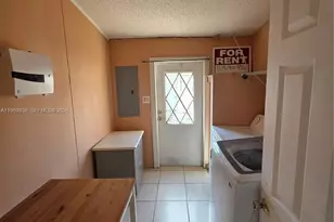 19800 SW 180th Ave, Miami, FL 33187 - Photo 15