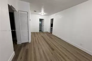 748 NE 127th St, North Miami, FL 33161 - Photo 3