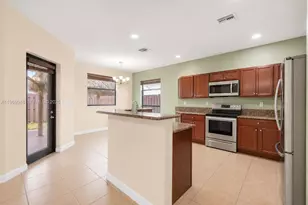 10445 SW 226th St, Cutler Bay, FL 33190 - Photo 13