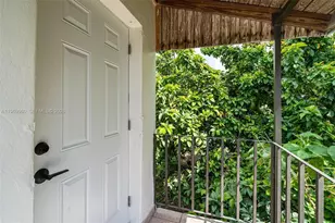 1523 NW 38th St, Miami, FL 33142 - Photo 23