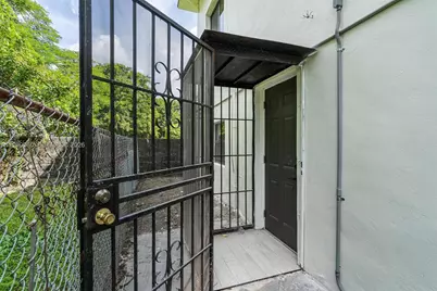 1523 NW 38th St, Miami, FL 33142 - Photo 19