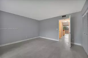 1430 W Meadows Cir W, Boynton Beach, FL 33436 - Photo 11