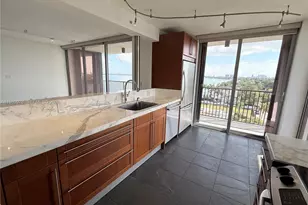 801 N Venetian Dr, Miami, FL 33139 - Photo 9