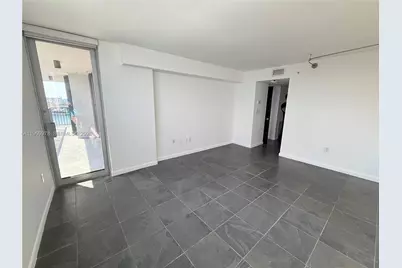 801 N Venetian Dr #802, Miami, FL 33139 - Photo 15