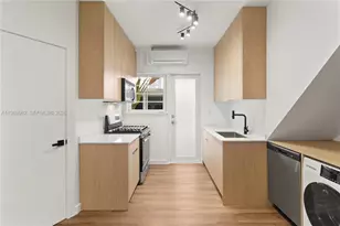 1009 Meridian Ave, Miami Beach, FL 33139 - Photo 9