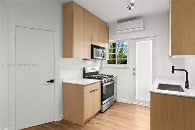 1009 Meridian Ave #14, Miami Beach, FL 33139 - Photo 11