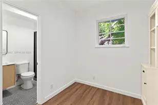 1009 Meridian Ave, Miami Beach, FL 33139 - Photo 19