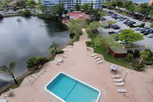 1300 NE Miami Gardens Dr, Miami, FL 33179 - Photo 25