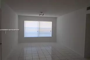 2530 NW 39th Wy, Lauderdale Lakes, FL 33311 - Photo 9