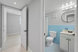 5050 NW 7th St, Miami, FL 33126 - Photo 21