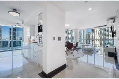 1331 Brickell Bay Dr #2402, Miami, FL 33131 - Photo 9