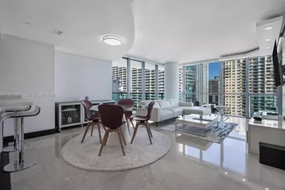 1331 Brickell Bay Dr #2402, Miami, FL 33131 - Photo 5