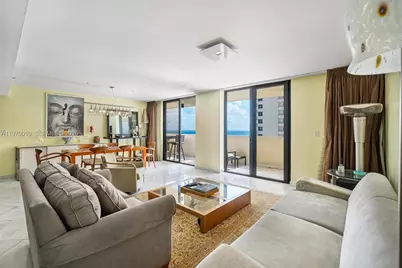 1623 Collins Ave #PH1010, Miami Beach, FL 33139 - Photo 7