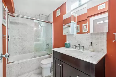 1623 Collins Ave #PH1010, Miami Beach, FL 33139 - Photo 25
