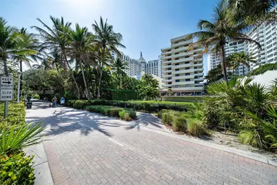 1623 Collins Ave #PH1010, Miami Beach, FL 33139 - Photo 31