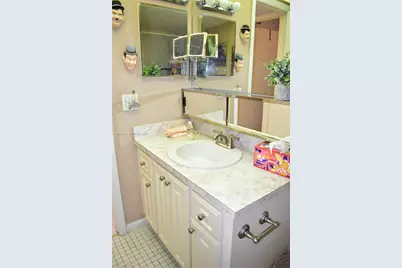 9681 Sunrise Lakes Blvd #201, Sunrise, FL 33322 - Photo 25