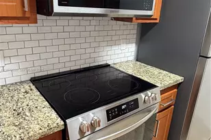 301 SW 135th Ave, Pembroke Pines, FL 33027 - Photo 3