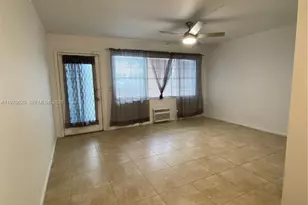 301 SW 135th Ave, Pembroke Pines, FL 33027 - Photo 9