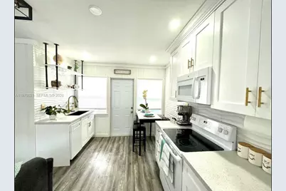 1218 N 24th Ave, Hollywood, FL 33020 - Photo 15