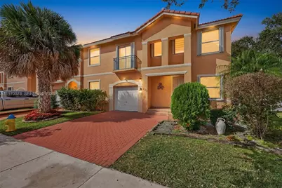 2302 NW 161st Ter, Pembroke Pines, FL 33028 - Photo 1