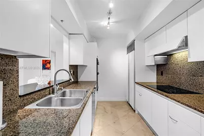 1500 Ocean Dr #704, Miami Beach, FL 33139 - Photo 9