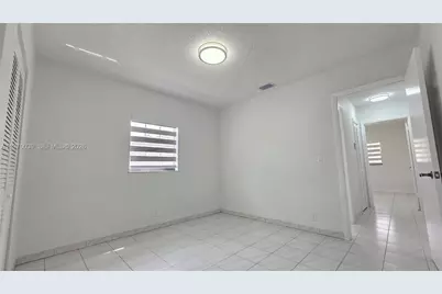 3041 NW 16th St, Miami, FL 33125 - Photo 19