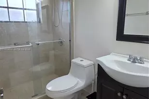 3041 NW 16th St, Miami, FL 33125 - Photo 17