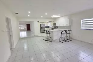 3041 NW 16th St, Miami, FL 33125 - Photo 13