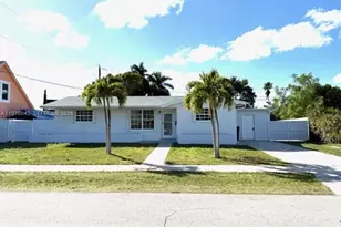 17860 SW 112th Ct, Miami, FL 33157 - Photo 1