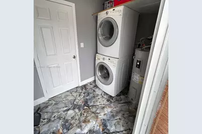 221 NE 24th St, Pompano Beach, FL 33064 - Photo 7