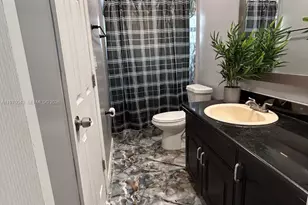 221 NE 24th St, Pompano Beach, FL 33064 - Photo 17