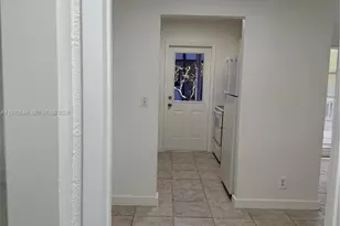 105 NE 12th Ave, Hallandale Beach, FL 33009 - Photo 17
