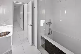 1000 N Shore Dr, Miami Beach, FL 33141 - Photo 43