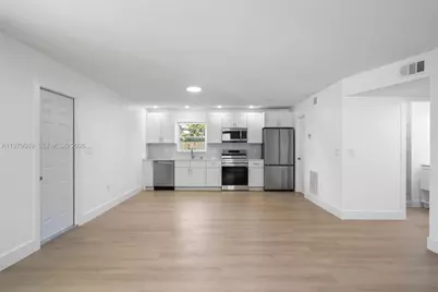 2241 Hope St, Hollywood, FL 33020 - Photo 5